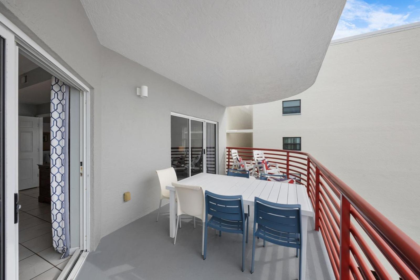 301 Crimson Condos St. Pete Beach Eksteriør bilde